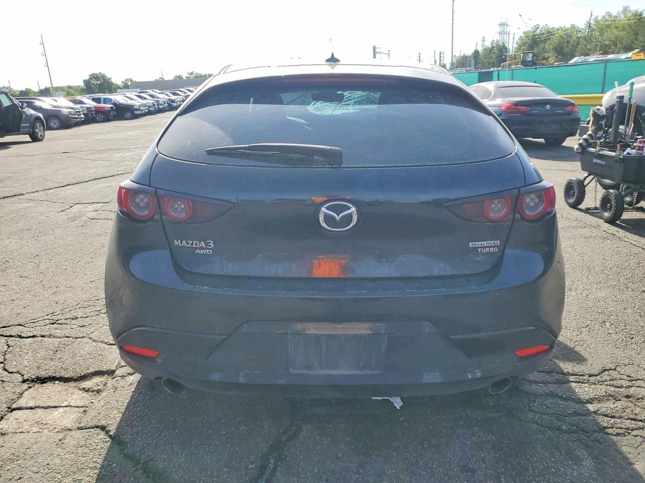 2021 Mazda 3 - Image 6