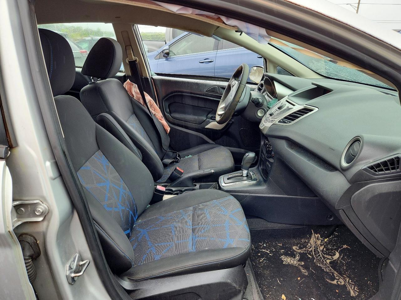 2013 Ford Fiesta Se - Image 7