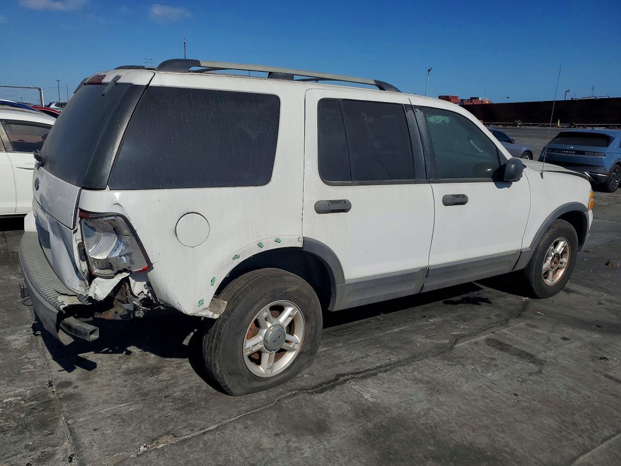 2003 Ford Explorer Xlt - Image 3