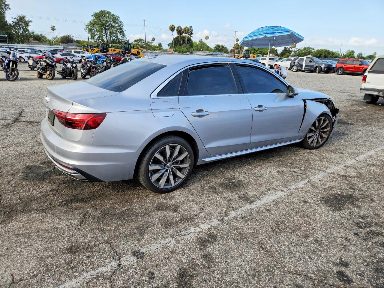 2020 Audi A4 Premium - Фото 3