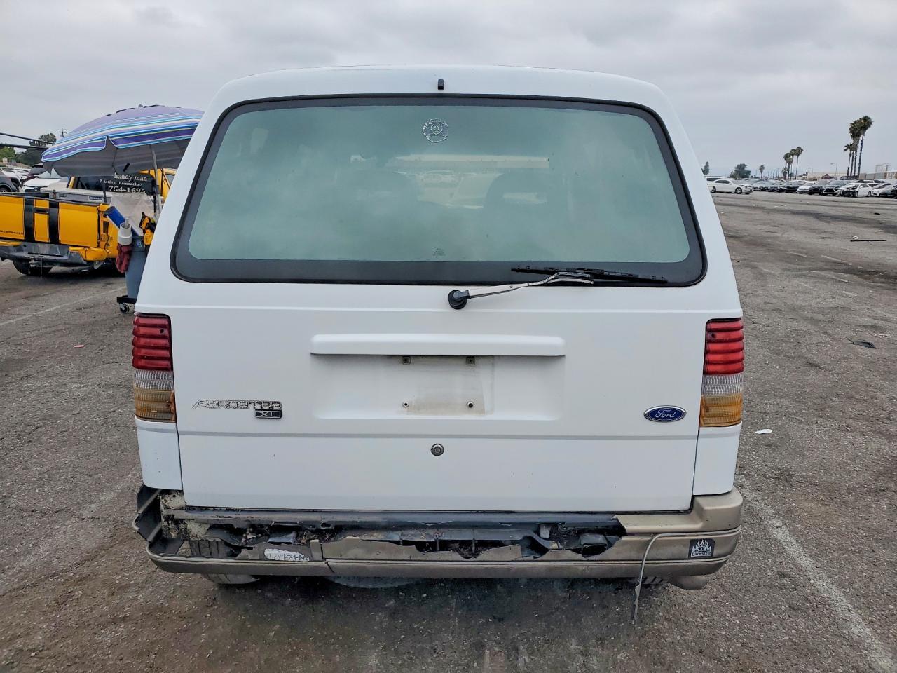 1993 Ford Aerostar - Фото 6