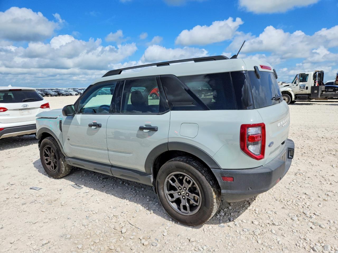 2022 Ford Bronco Sport Big Bend - Image 2