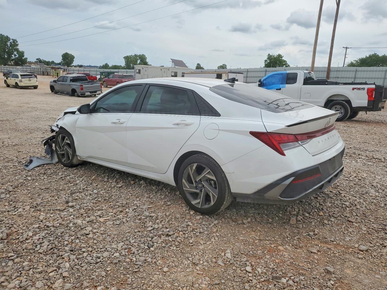 2025 Hyundai Elantra Hybrid Sel Sport - Фото 2
