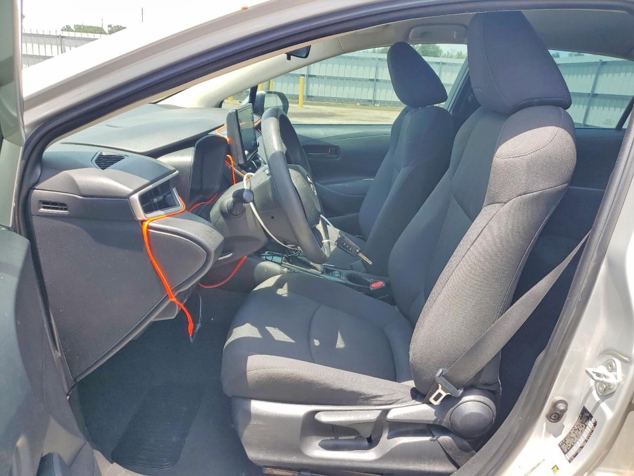 2022 Toyota Corolla Le - Image 7