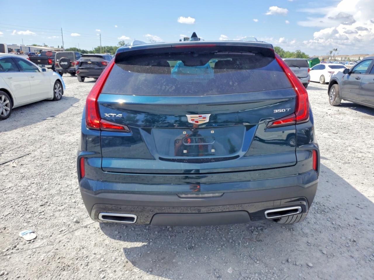 2025 Cadillac Xt4 Premium Luxury - Image 6