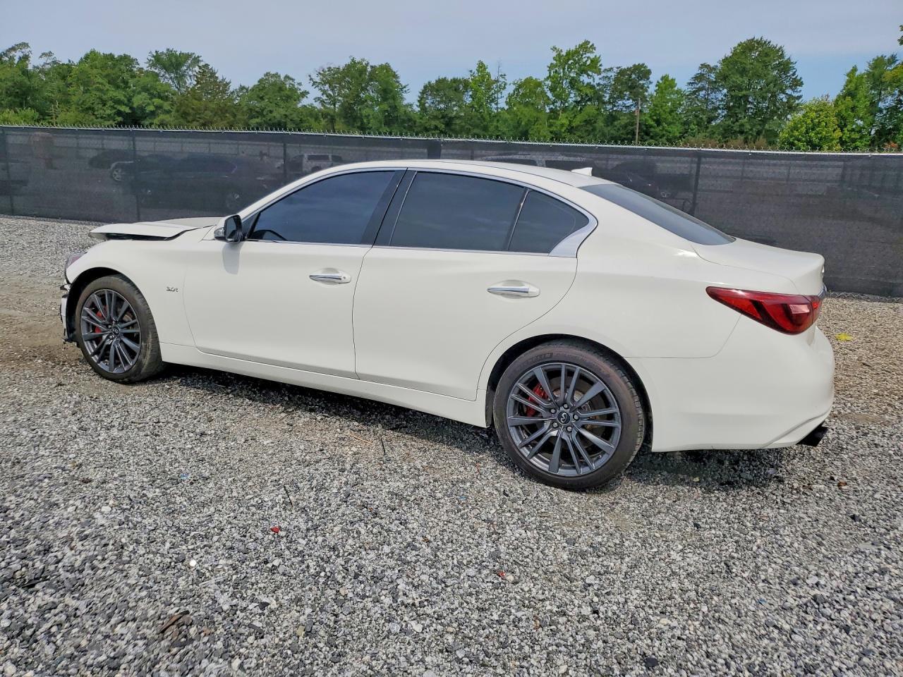 2018 Infiniti Q50 3.0T Luxe - Фото 2