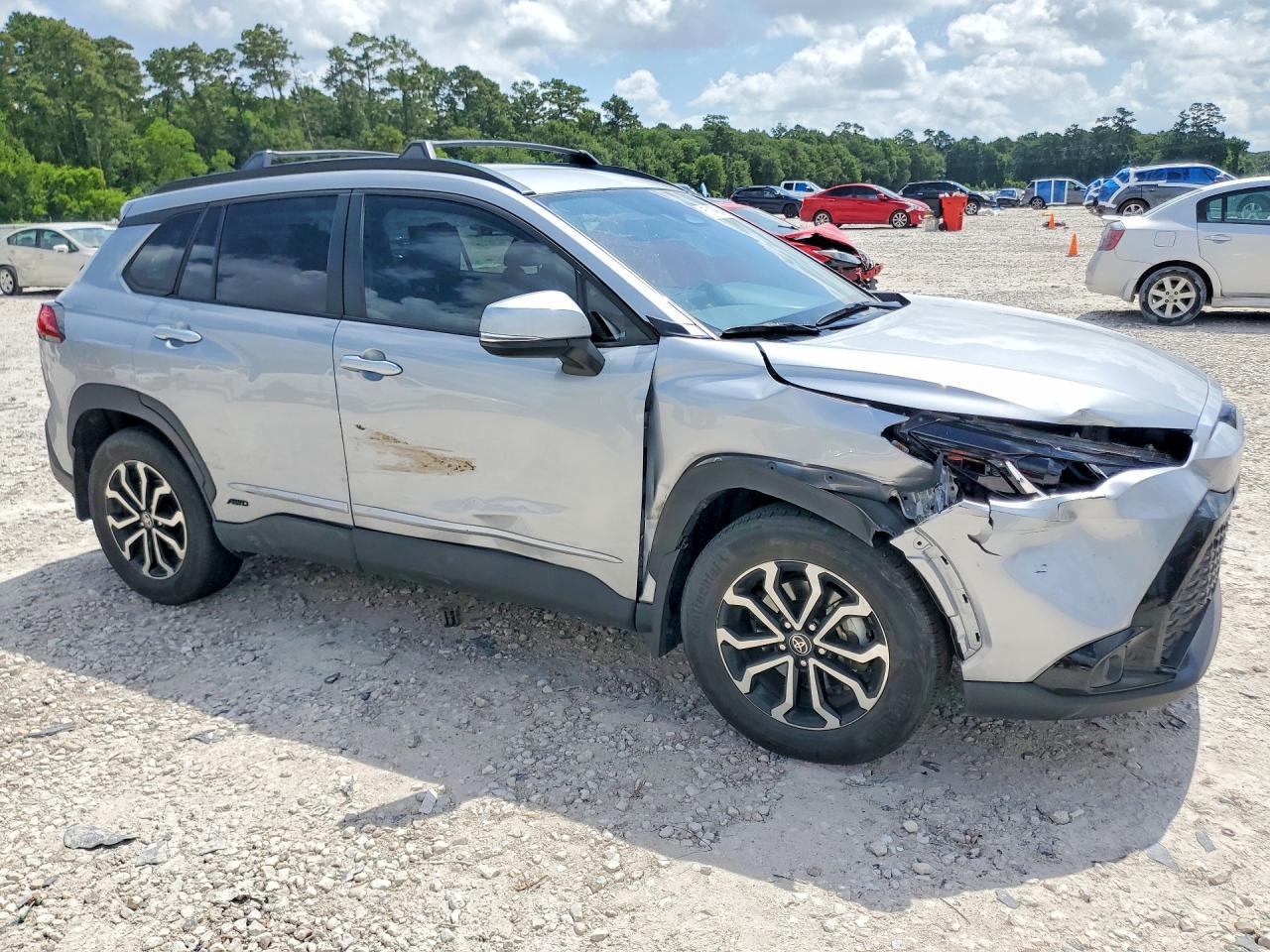 2024 Toyota Corolla Cross Hybrid Se - Image 4