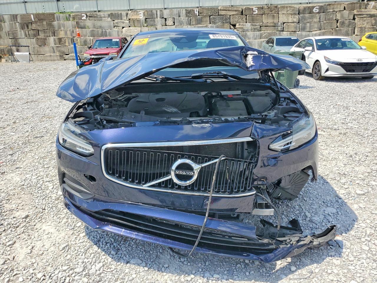 2019 Volvo S90 T5 Momentum - Фото 5