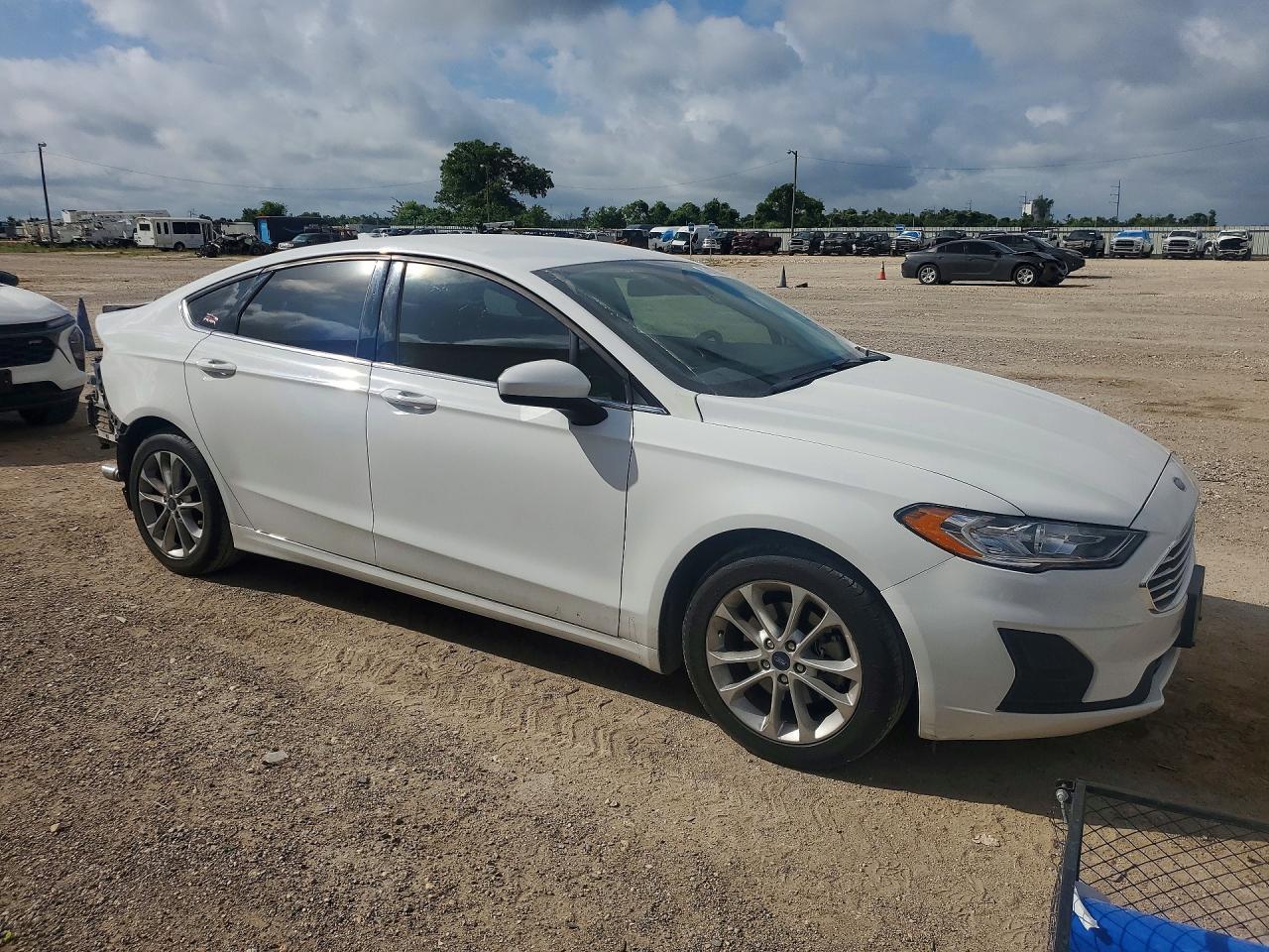 2019 Ford Fusion Se - Фото 4