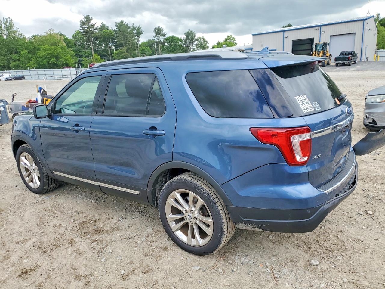 2018 Ford Explorer Xlt - Image 2