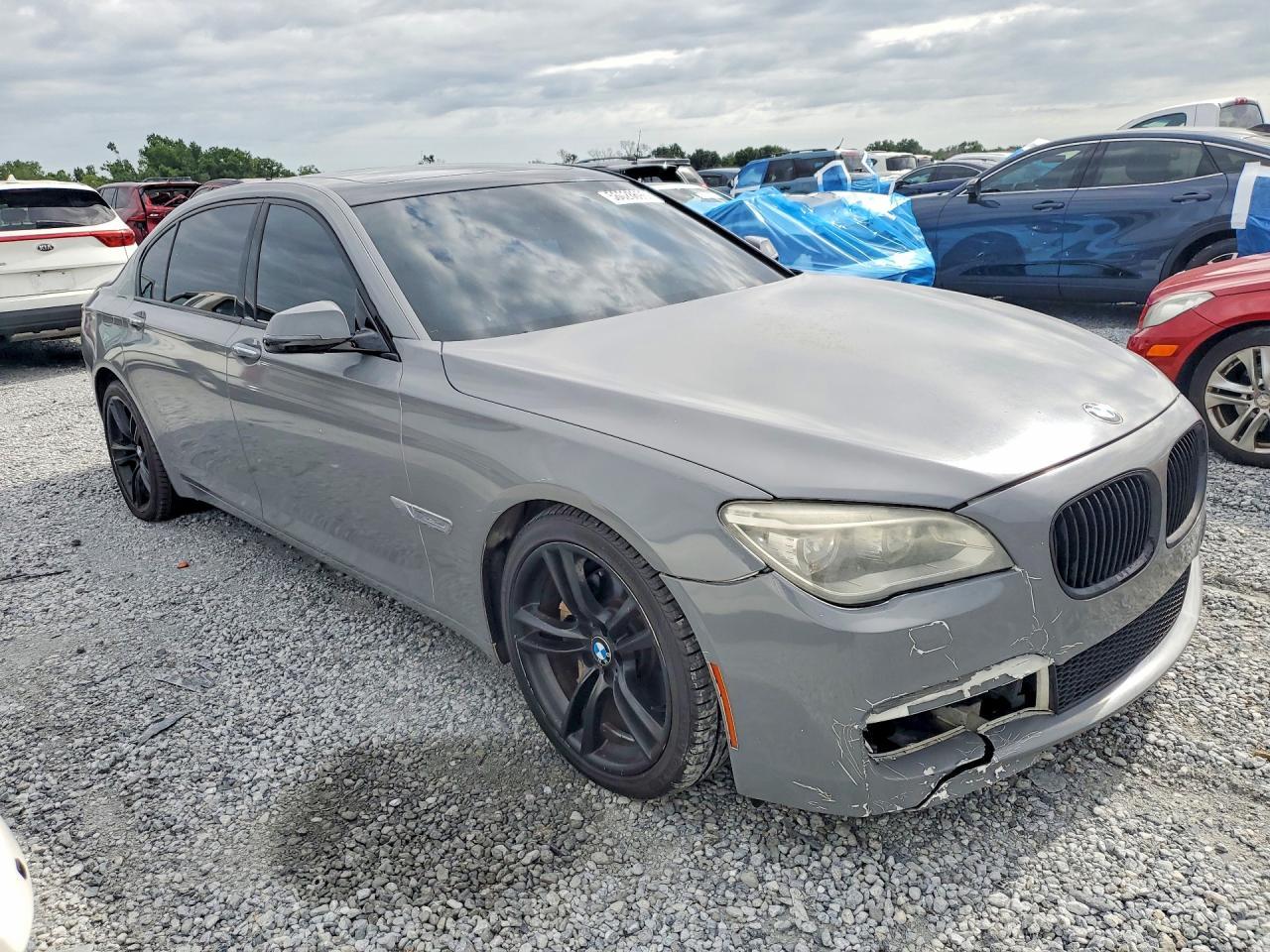 2015 BMW 740 Li - Фото 4