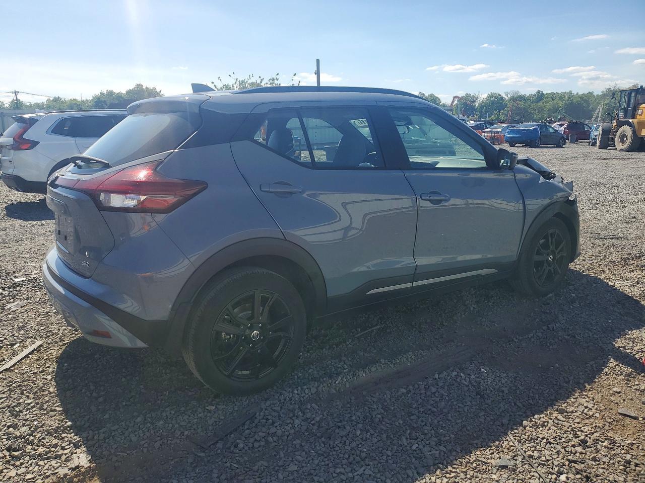 2023 Nissan Kicks Sr - Фото 3