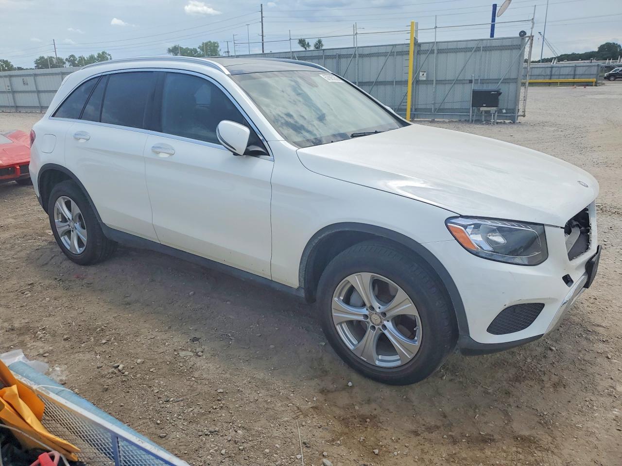 2016 Mercedes-Benz Glc 300 4Matic - Фото 4