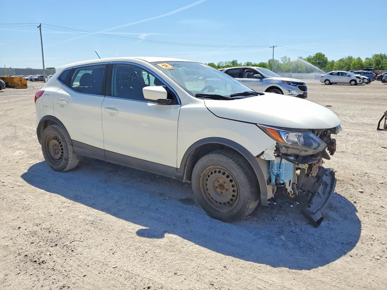 2019 Nissan Rogue Sport S - Фото 4