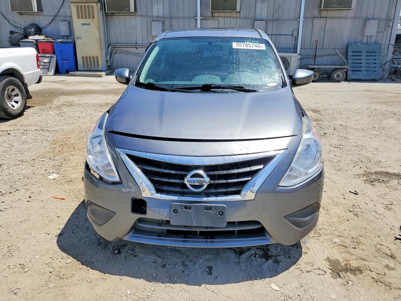 2016 Nissan Versa 1.6 S Plus - Image 5