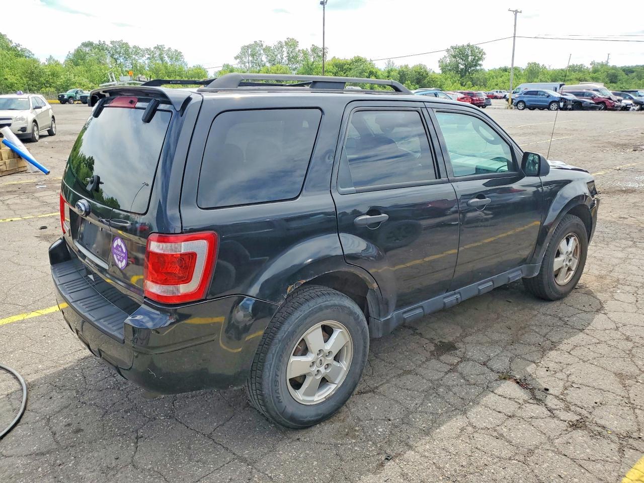 2012 Ford Escape Xlt - Image 3