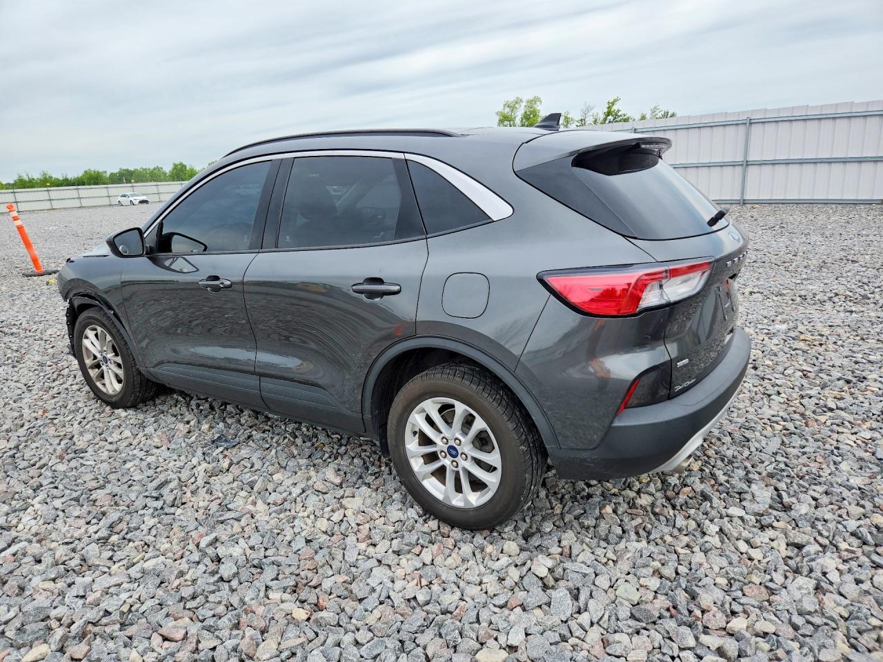 2020 Ford Escape Se - Фото 2