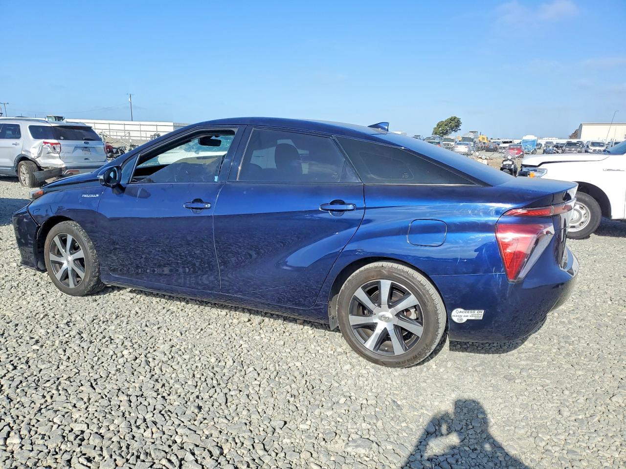 2016 Toyota Mirai - Image 2