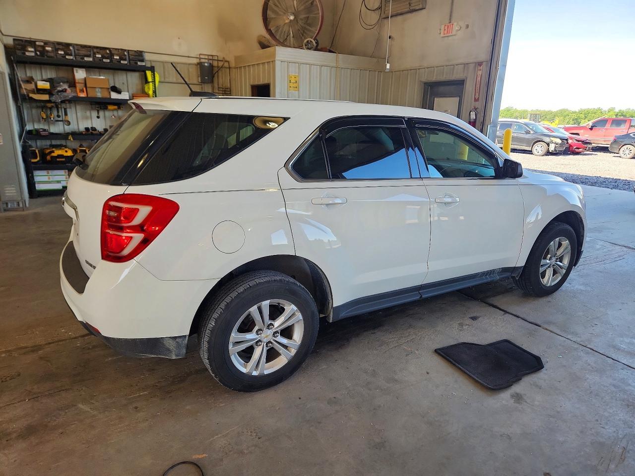 2016 Chevrolet Equinox Ls - Фото 3
