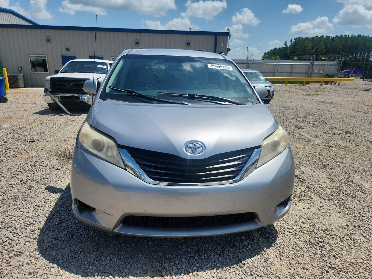 2011 Toyota Sienna Le - Image 5