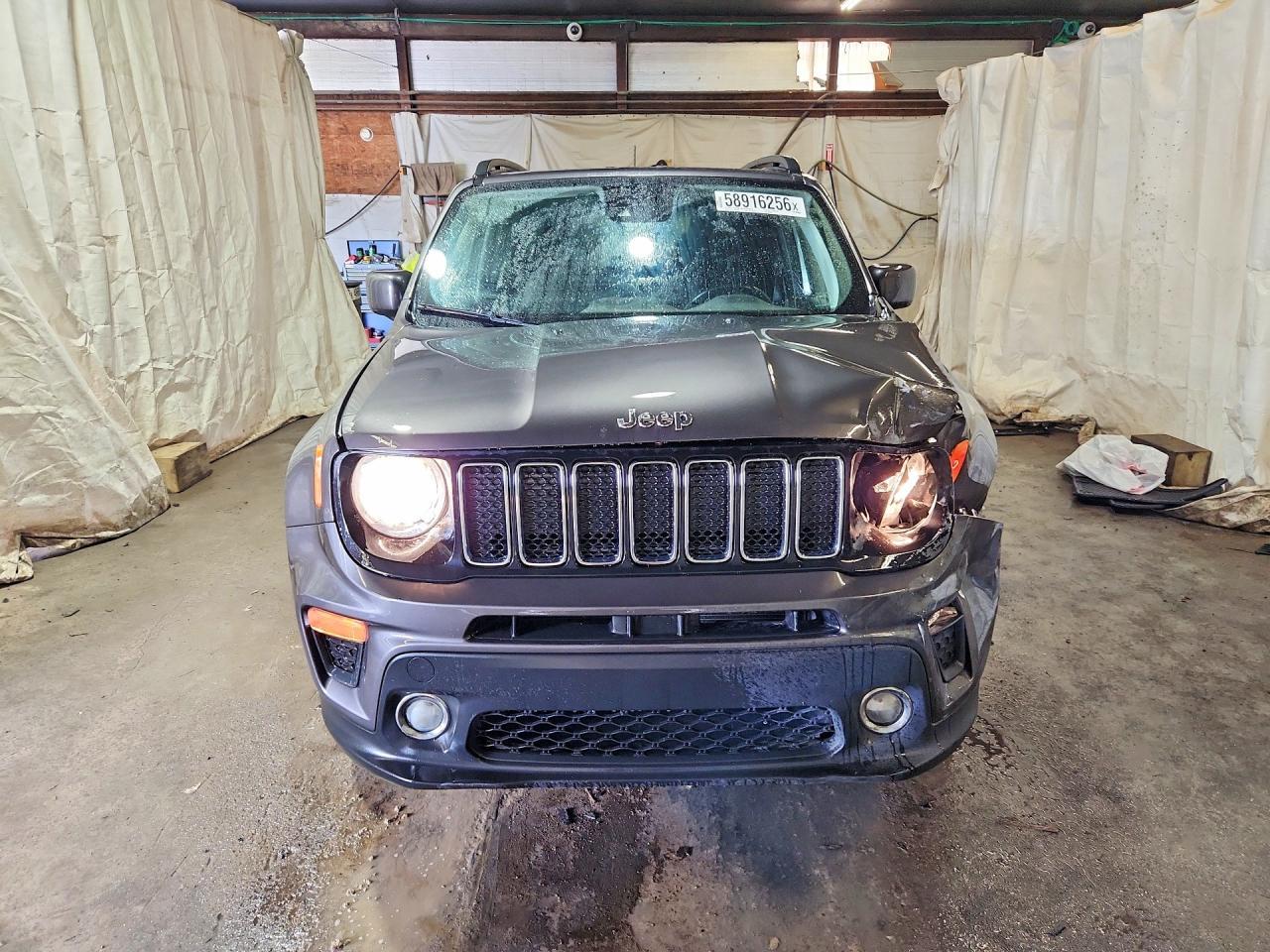 2021 Jeep Renegade Latitude - Фото 5