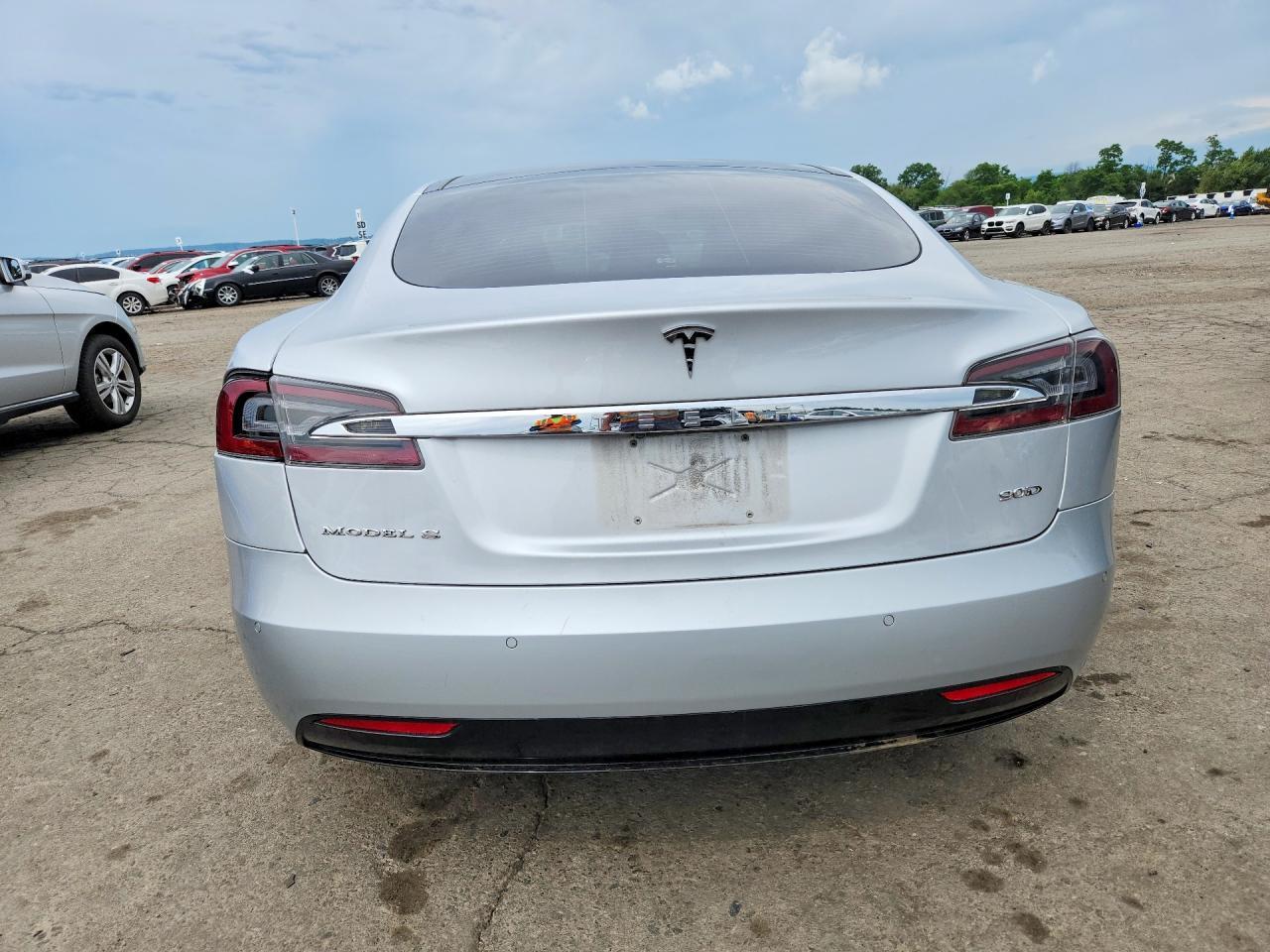 2017 Tesla Model S - Фото 6