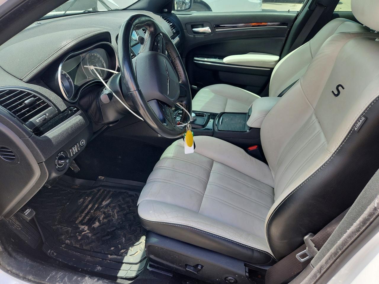 2021 Chrysler 300 S - Фото 7