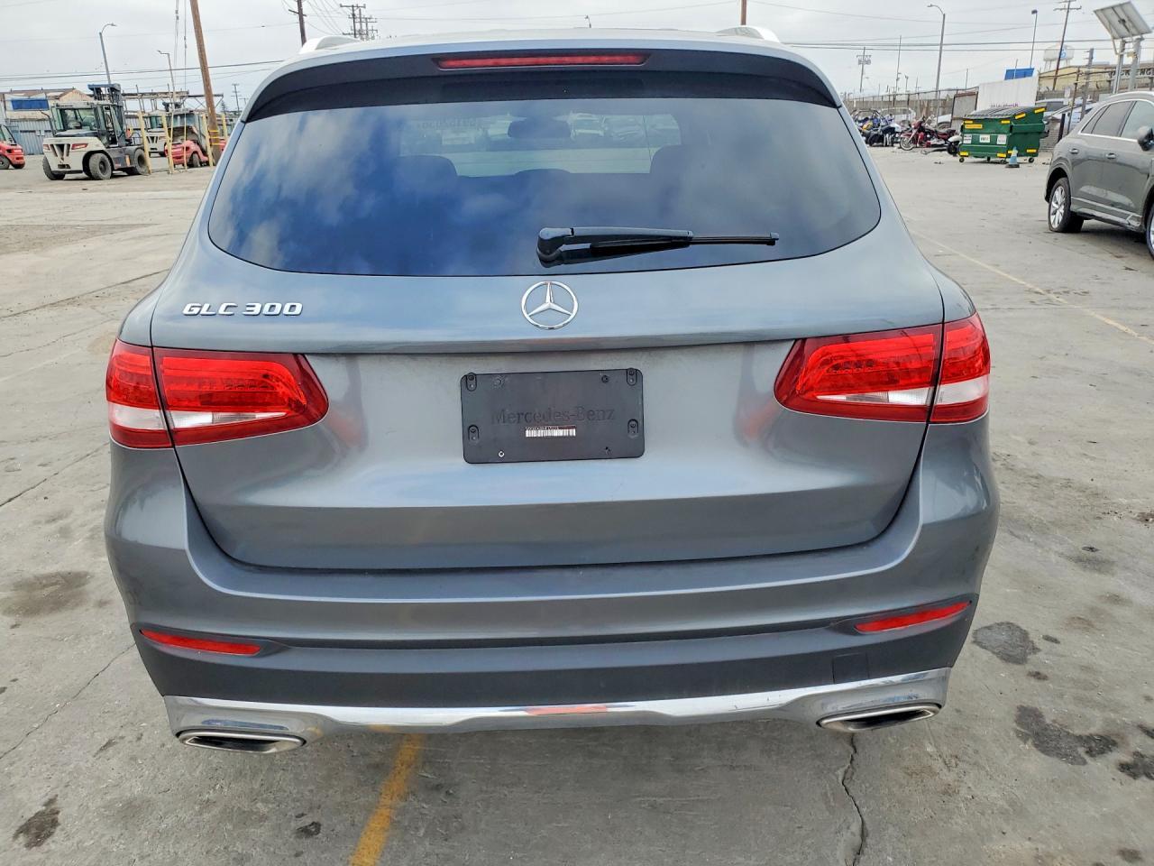 2017 Mercedes-Benz Glc 300 - Image 6