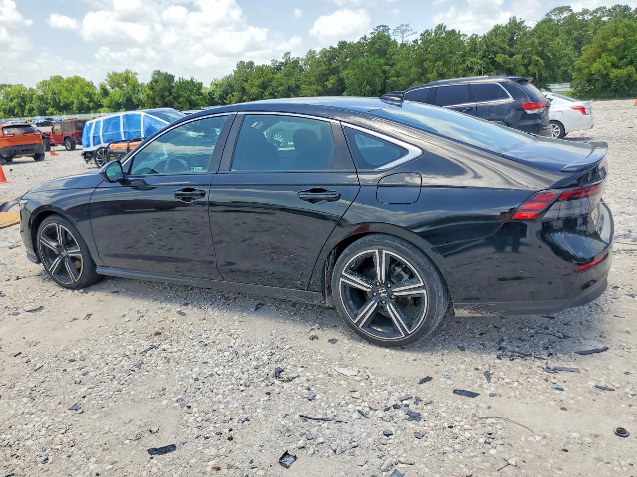 2024 Honda Accord Hybrid Sport - Image 2