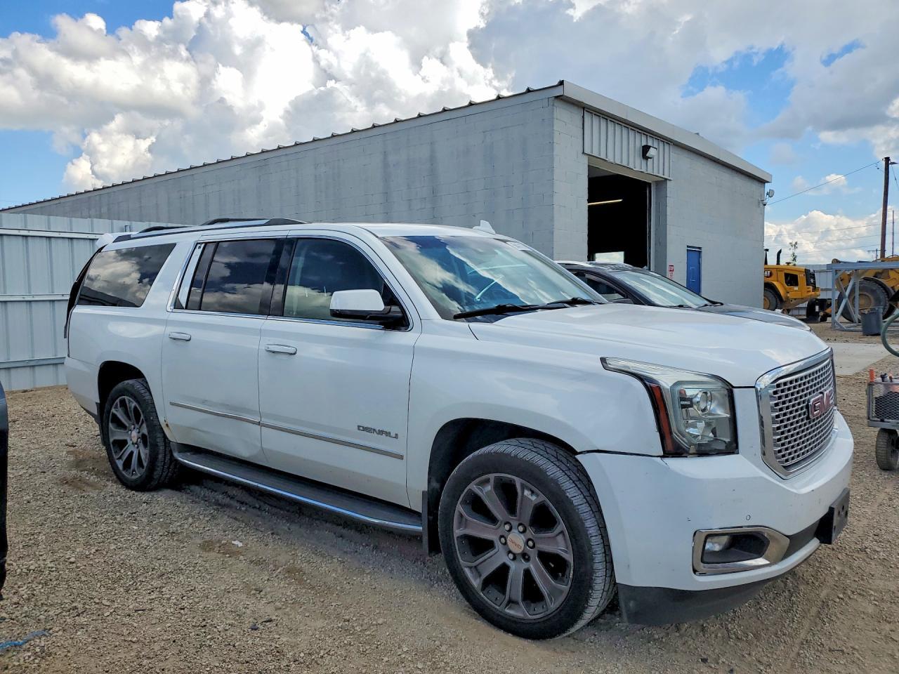 2016 GMC Yukon Xl Denali - Image 4