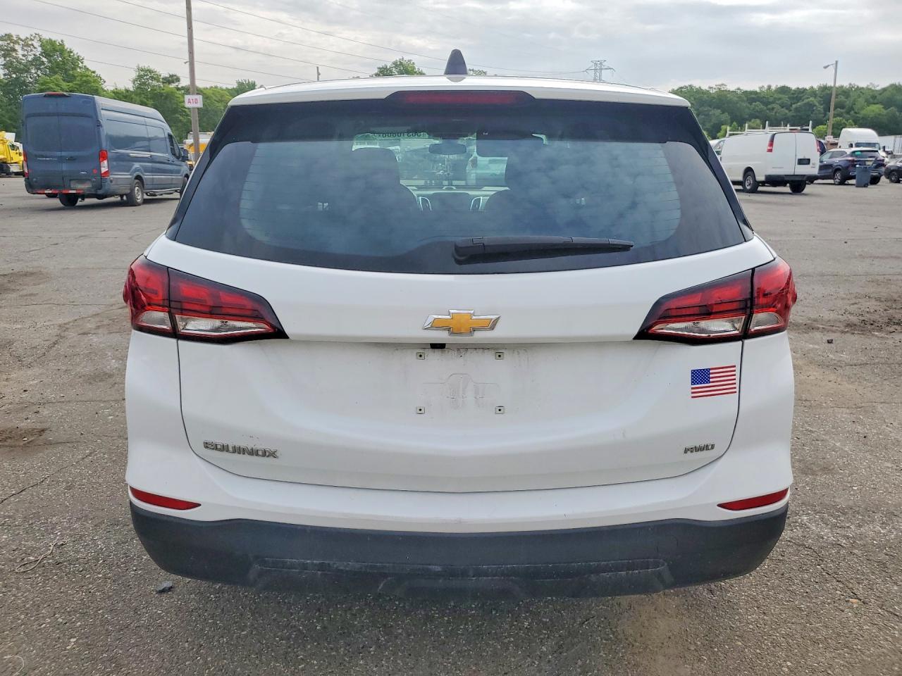 2022 Chevrolet Equinox Ls - Фото 6