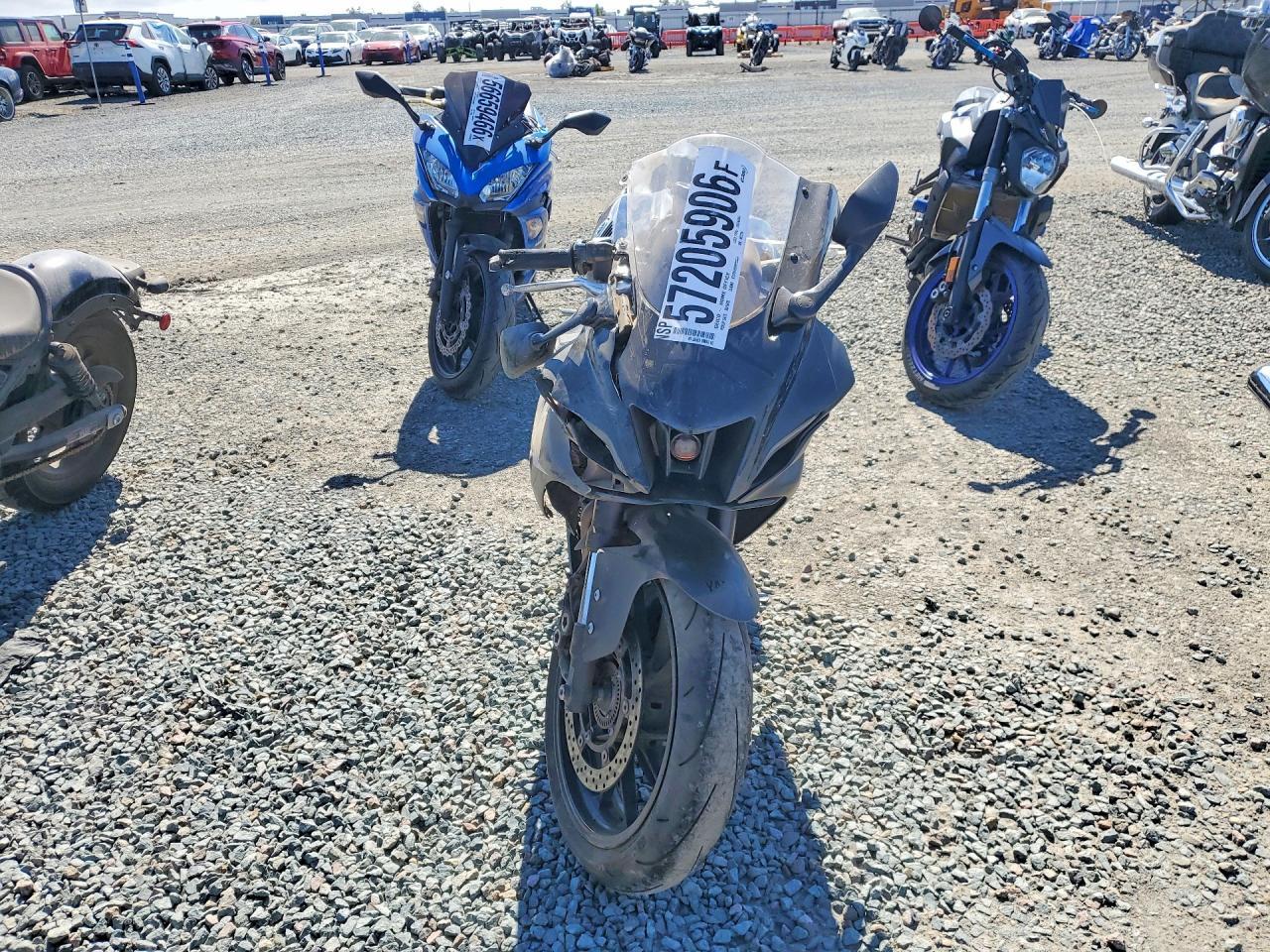 2024 Yamaha Yzfr7 - Image 2