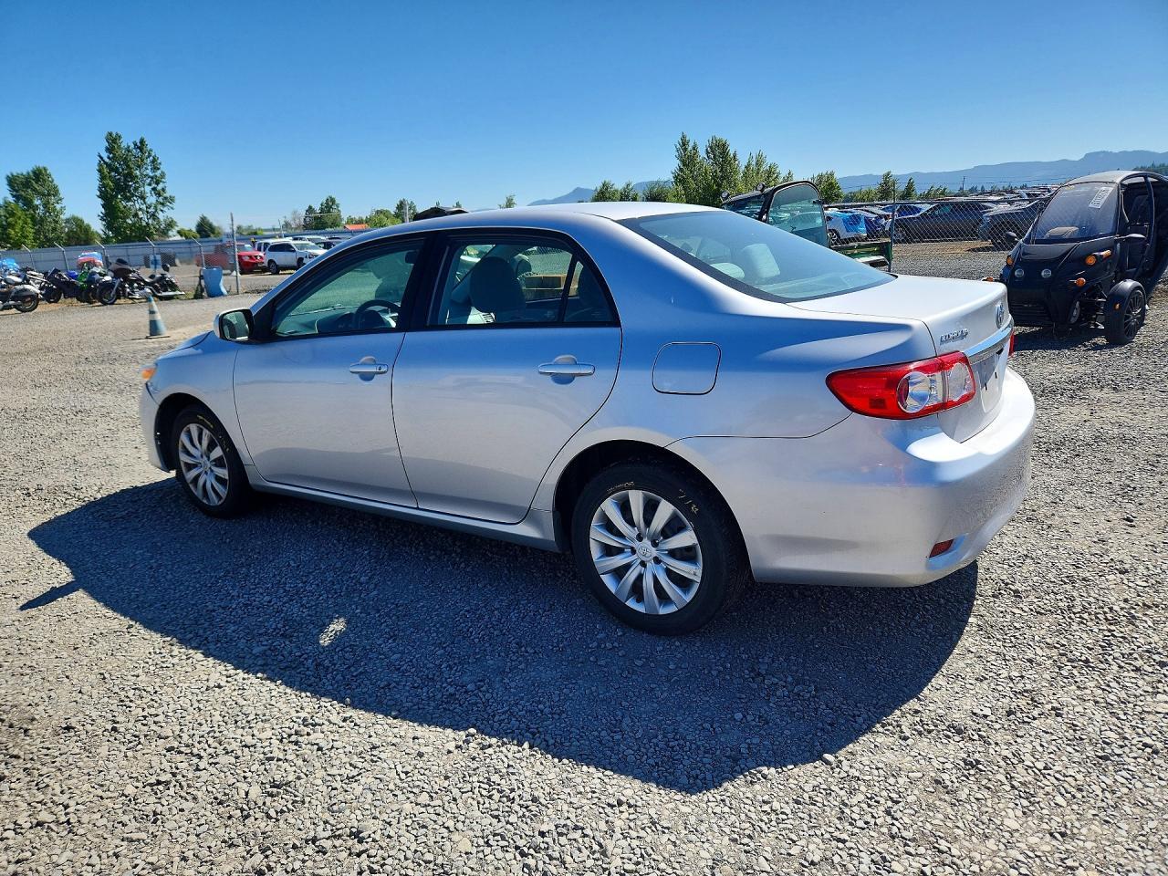 2012 Toyota Corolla Le - Image 2