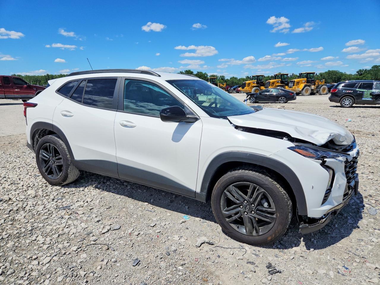 2025 Chevrolet Trax - Фото 4