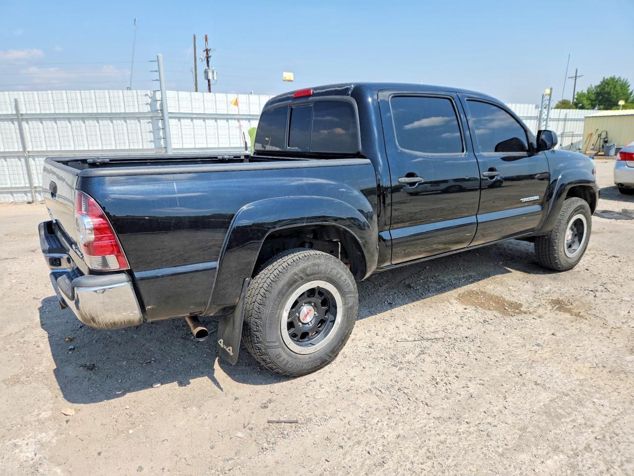 2013 Toyota Tacoma Double Cab - Image 3