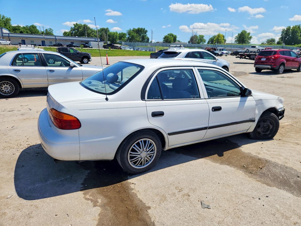 2002 Chevrolet Geo Prizm - Фото 3