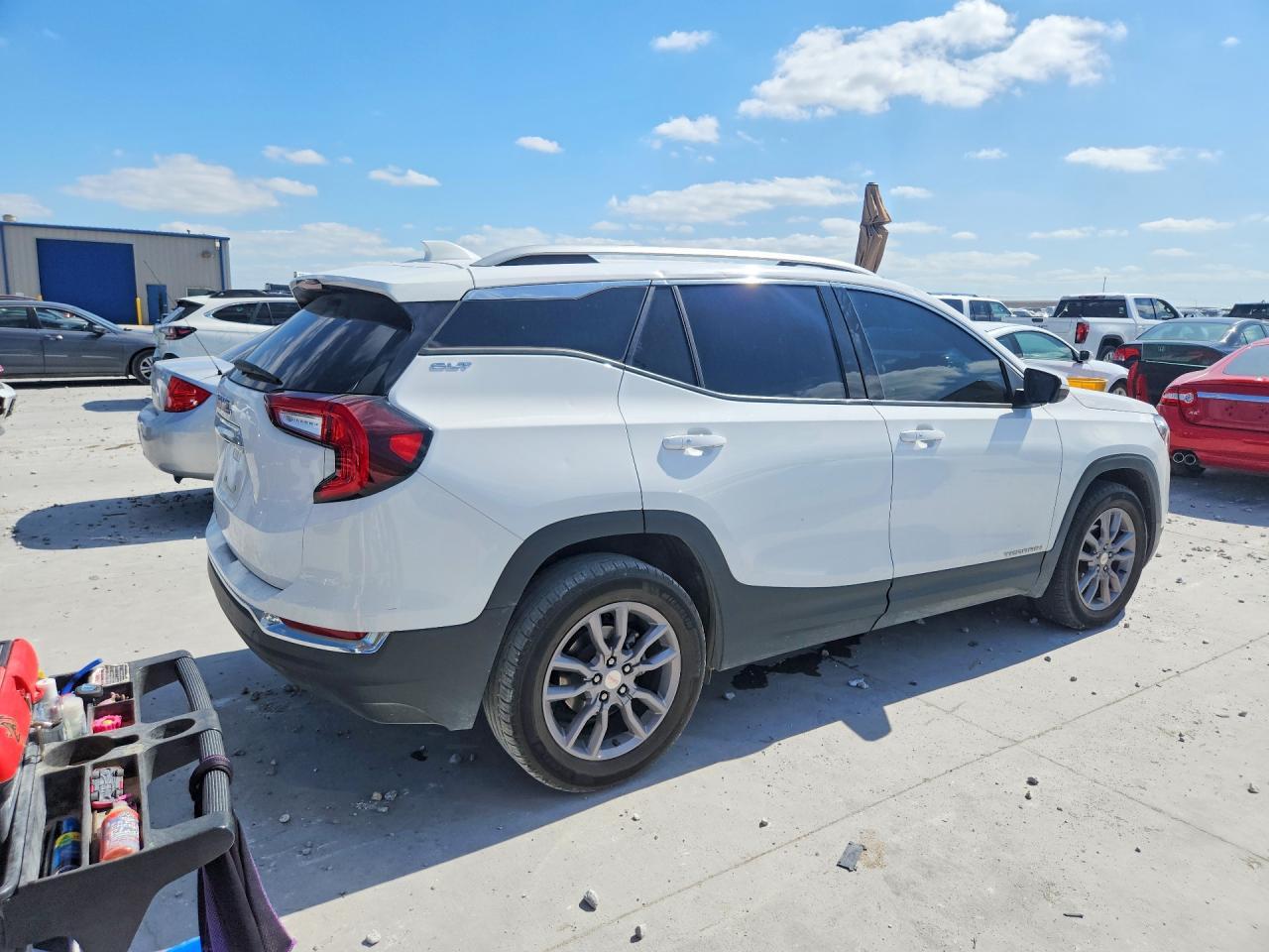 2024 GMC Terrain Slt - Image 3