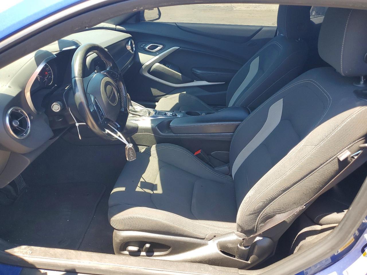 2023 Chevrolet Camaro Ls - Фото 7
