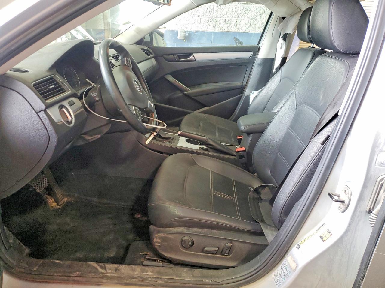 2013 Volkswagen Passat Se - Image 7