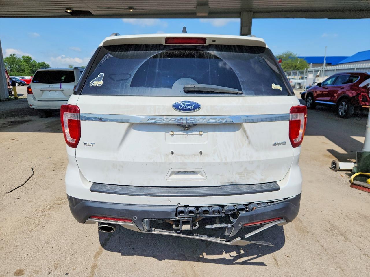 2018 Ford Explorer - Image 6
