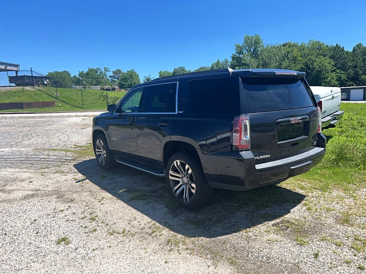 2020 GMC Yukon Slt - Фото 3