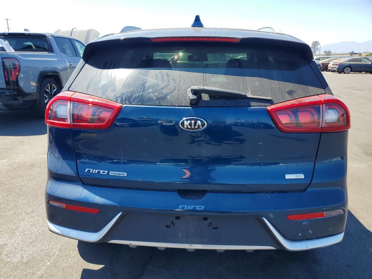 2017 Kia Niro Touring - Фото 6