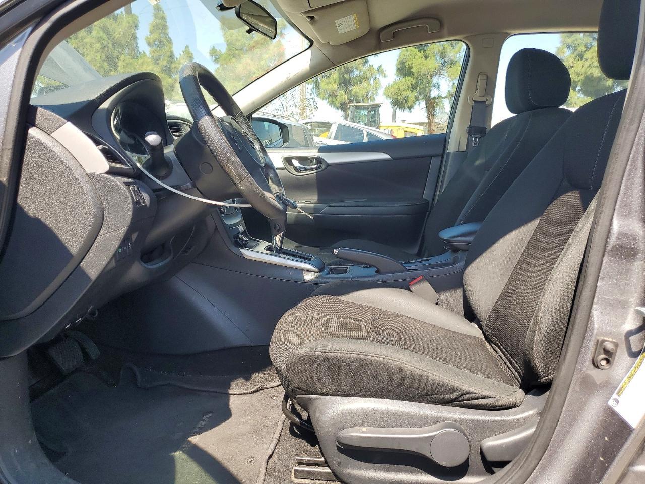 2018 Nissan Sentra S - Image 7