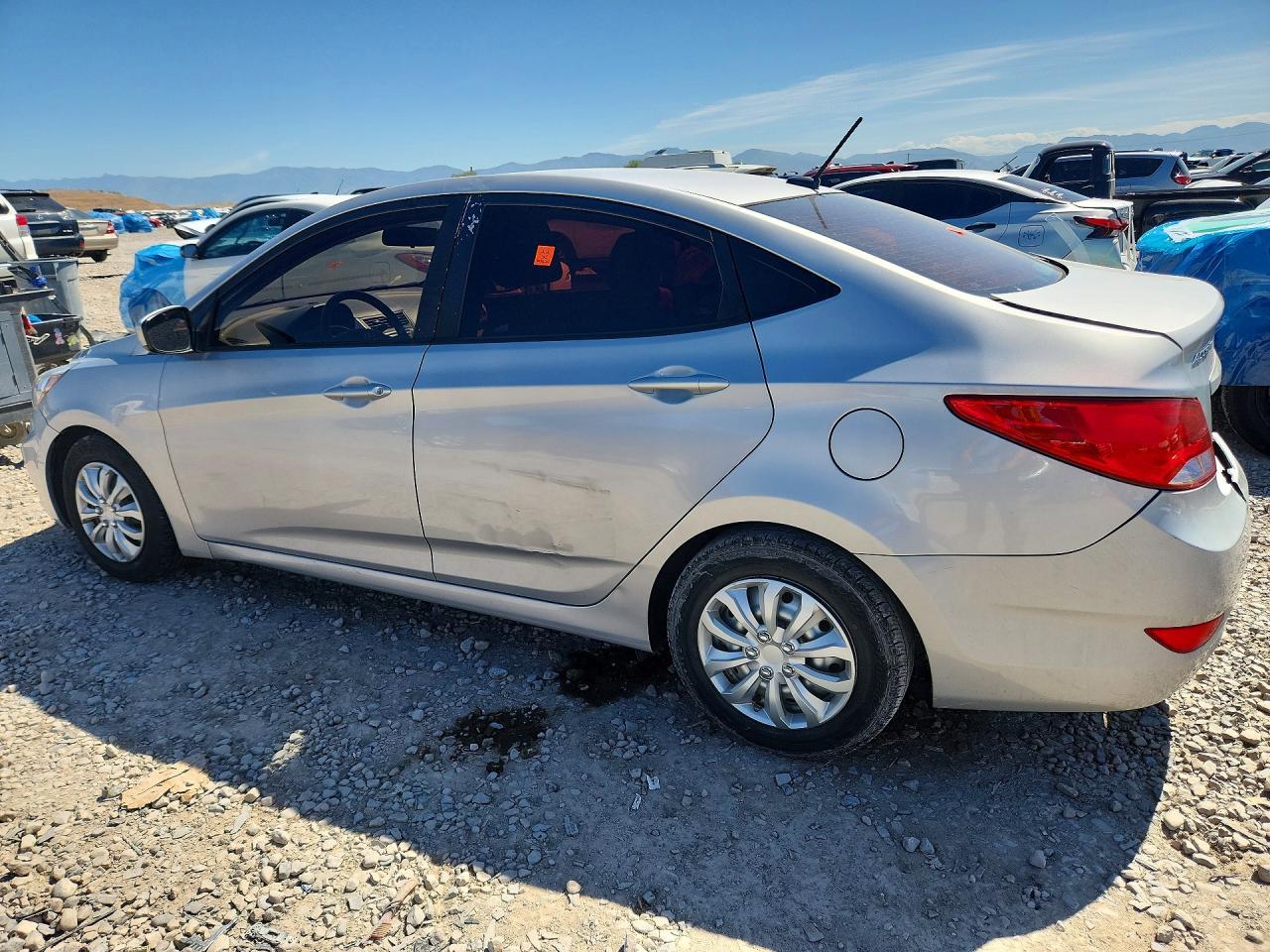 2017 Hyundai Accent Se - Image 2
