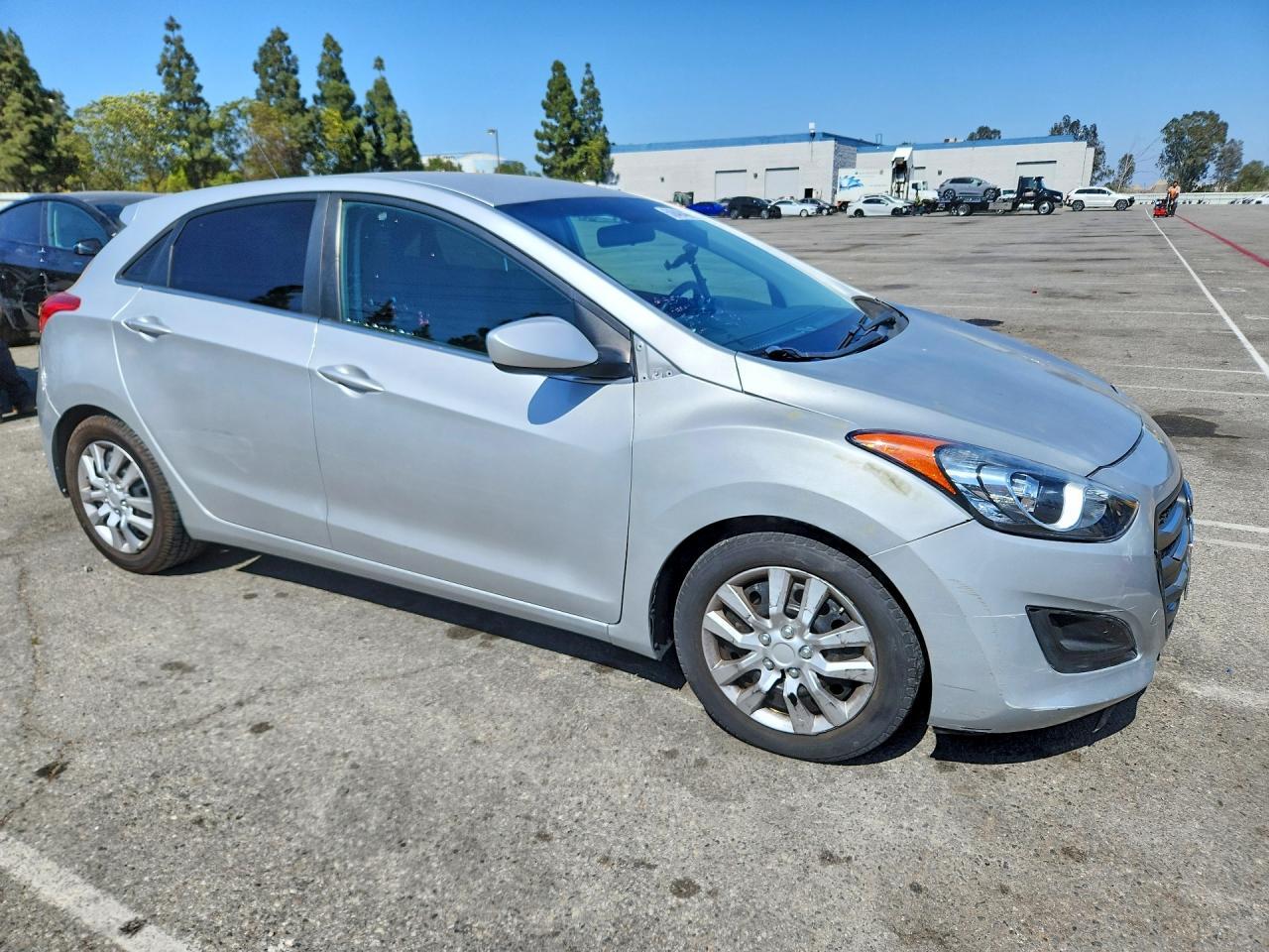 2016 Hyundai Elantra Gt Base - Фото 4