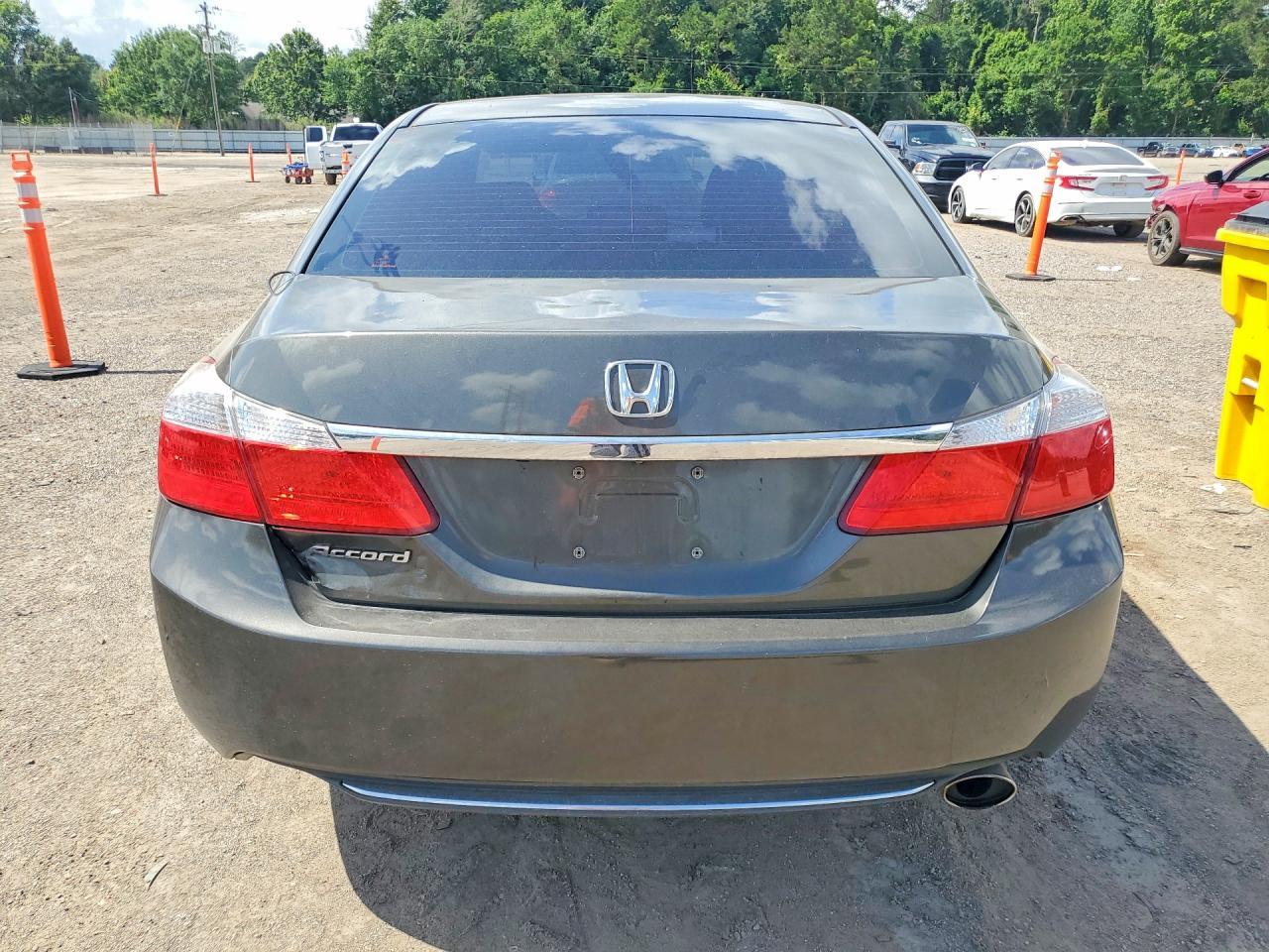 2015 Honda Accord Lx - Image 6