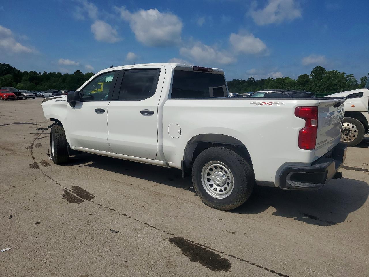 2025 Chevrolet Silverado K1500 - Фото 2