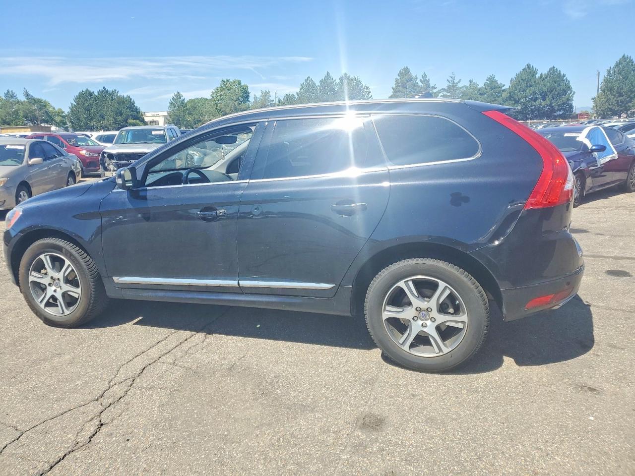 2015 Volvo Xc60 T6 Premier - Фото 2