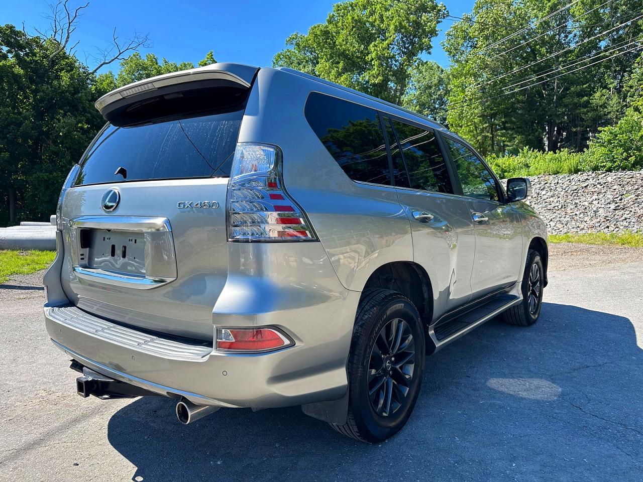 2021 Lexus Gx 460 Premium - Image 3