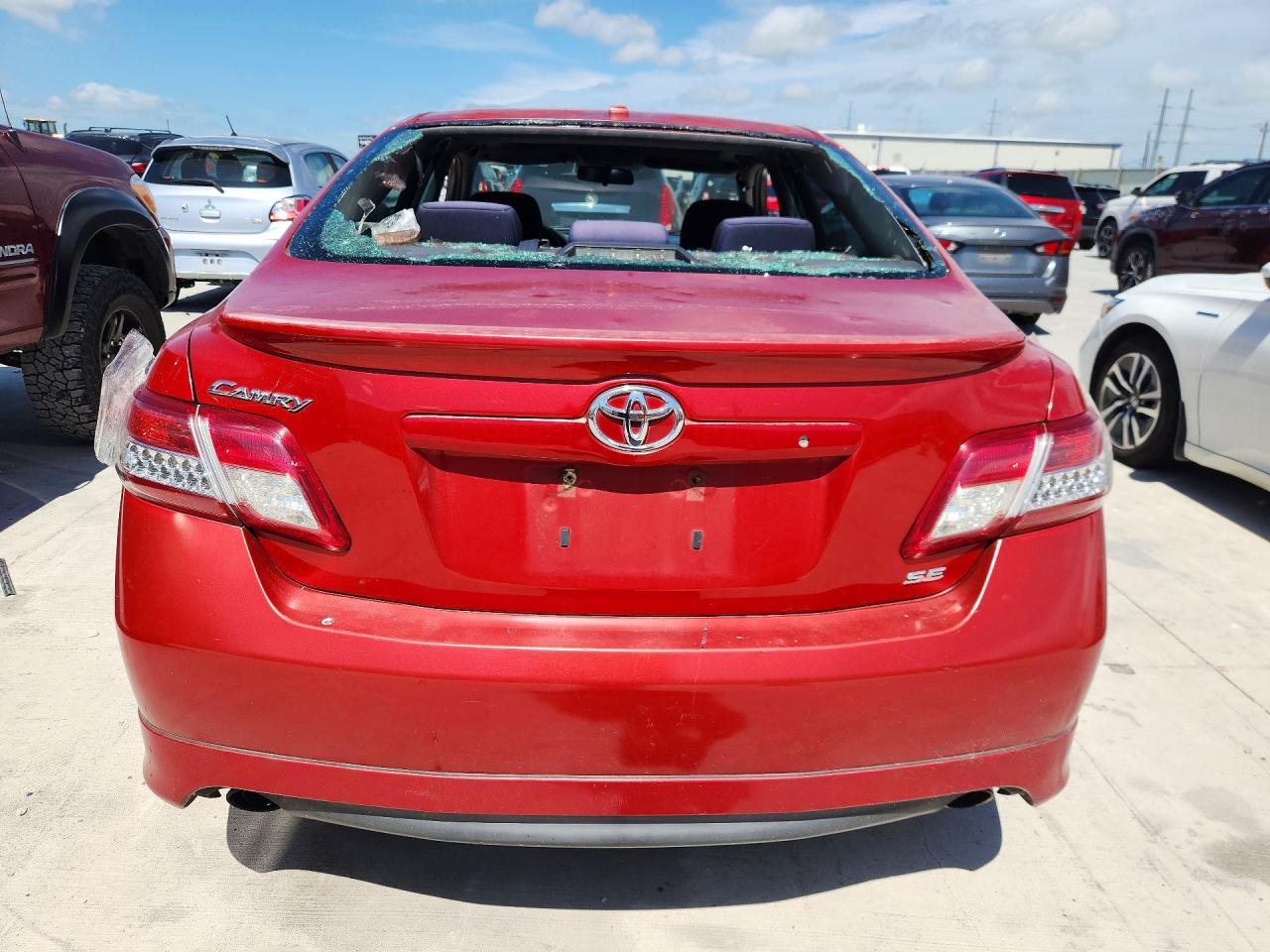 2010 Toyota Camry Se - Image 6